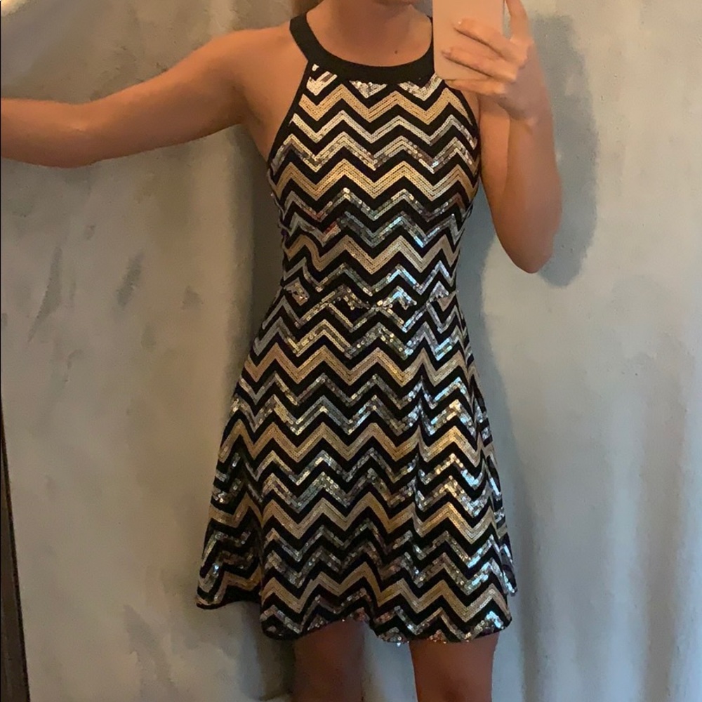Sequin Dress 🖤